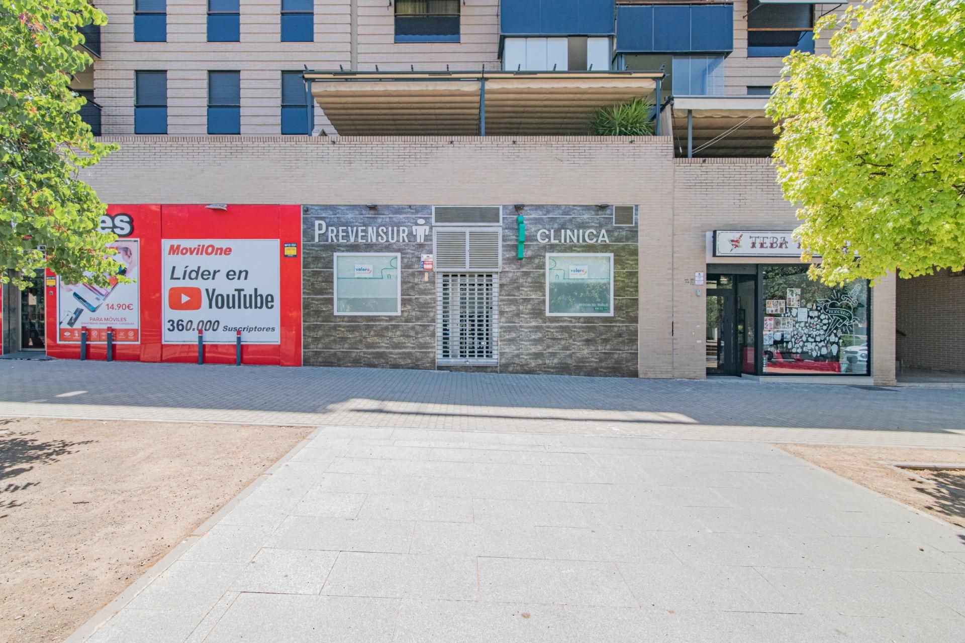 Exterior view of Premises for sale in  Granada Capital  with Air Conditioner