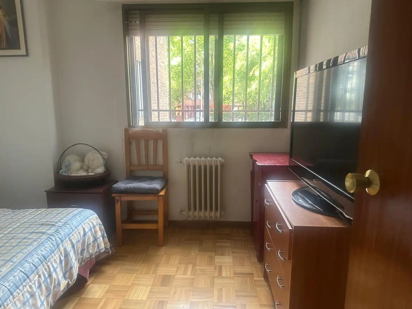 Bedroom of Flat for sale in Madrid  with Heating, Terrace and Furnished