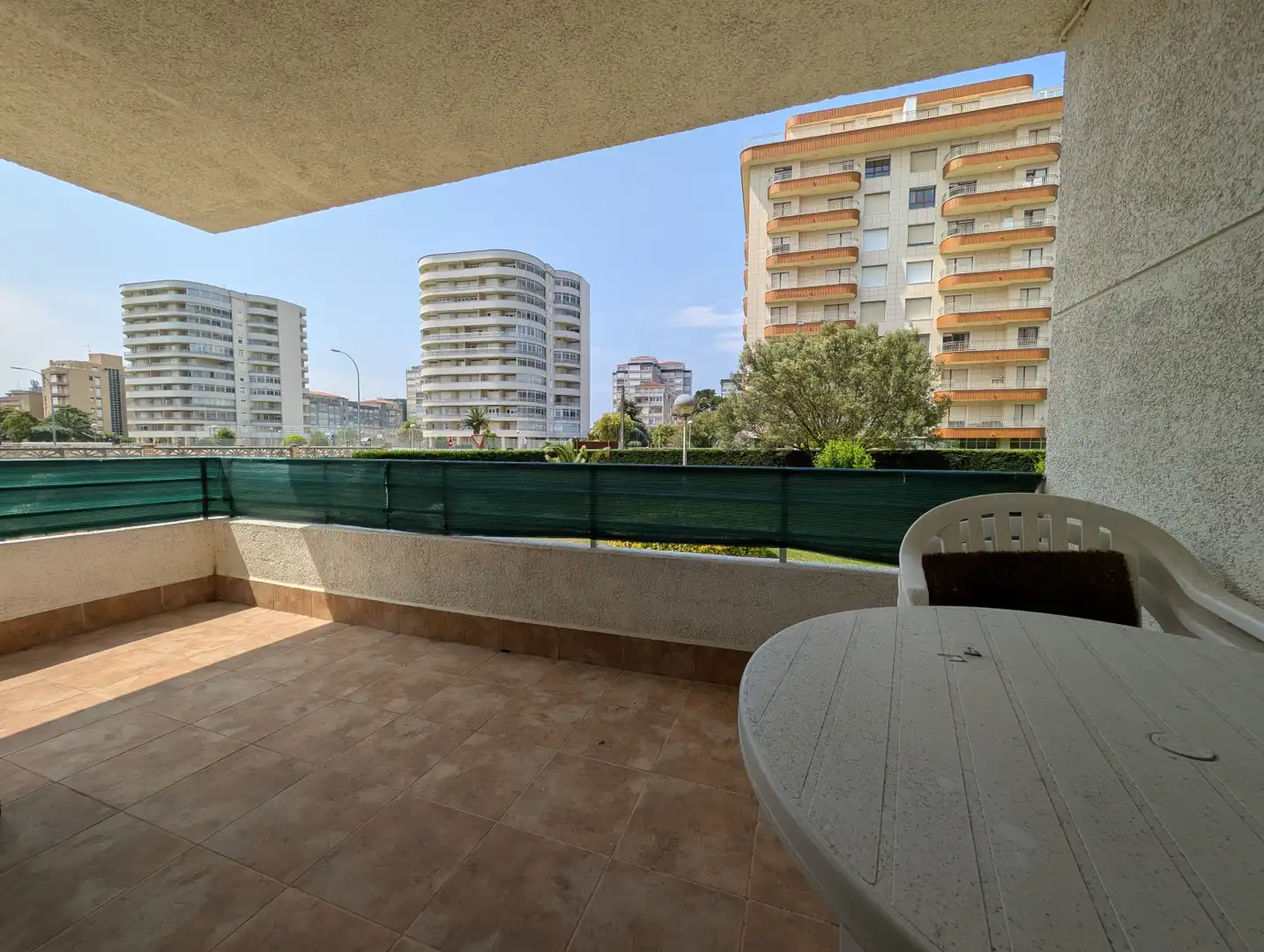 Flat for sale in Laredo - CALLE ENRIQUE MOWINCKEL- RCIA AMANECER, 84, Zona Playa