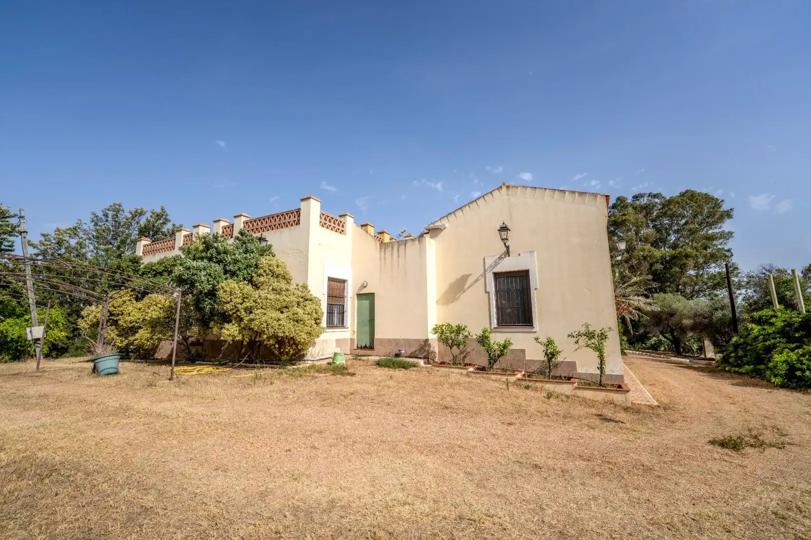 Außenansicht von Country house zum Verkauf in Ayamonte mit Klimaanlage, Heizung und Privatgarten