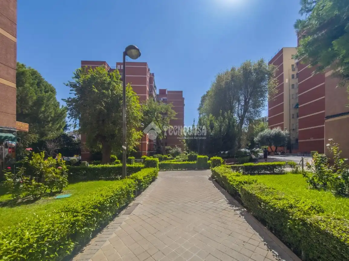Vista exterior de Piso en venta en Leganés
