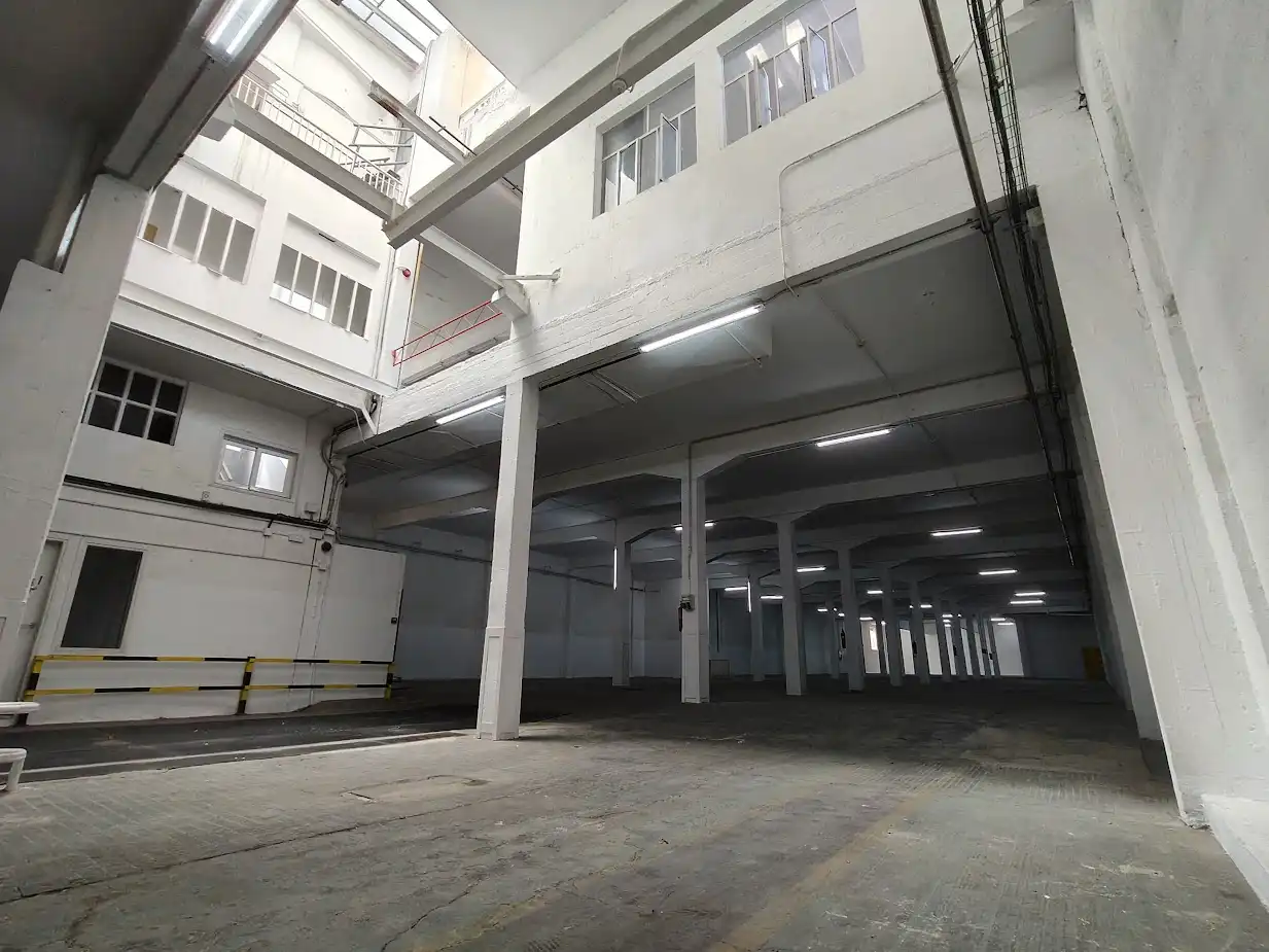 Nau industrial en venda en Sant Boi de Llobregat