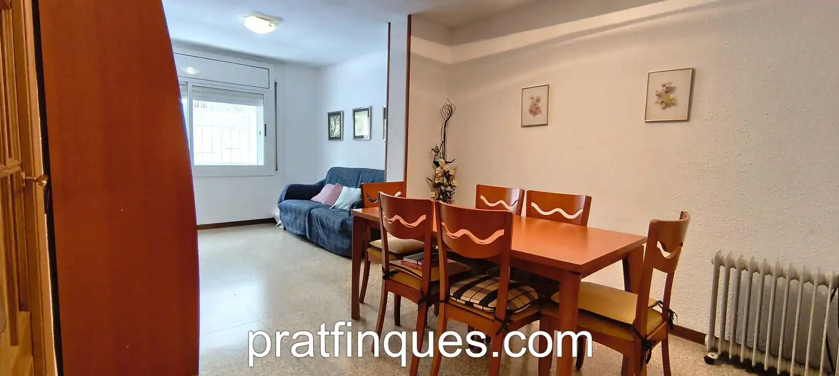 Außenansicht von Wohnung zum Verkauf in El Prat de Llobregat mit Ofen