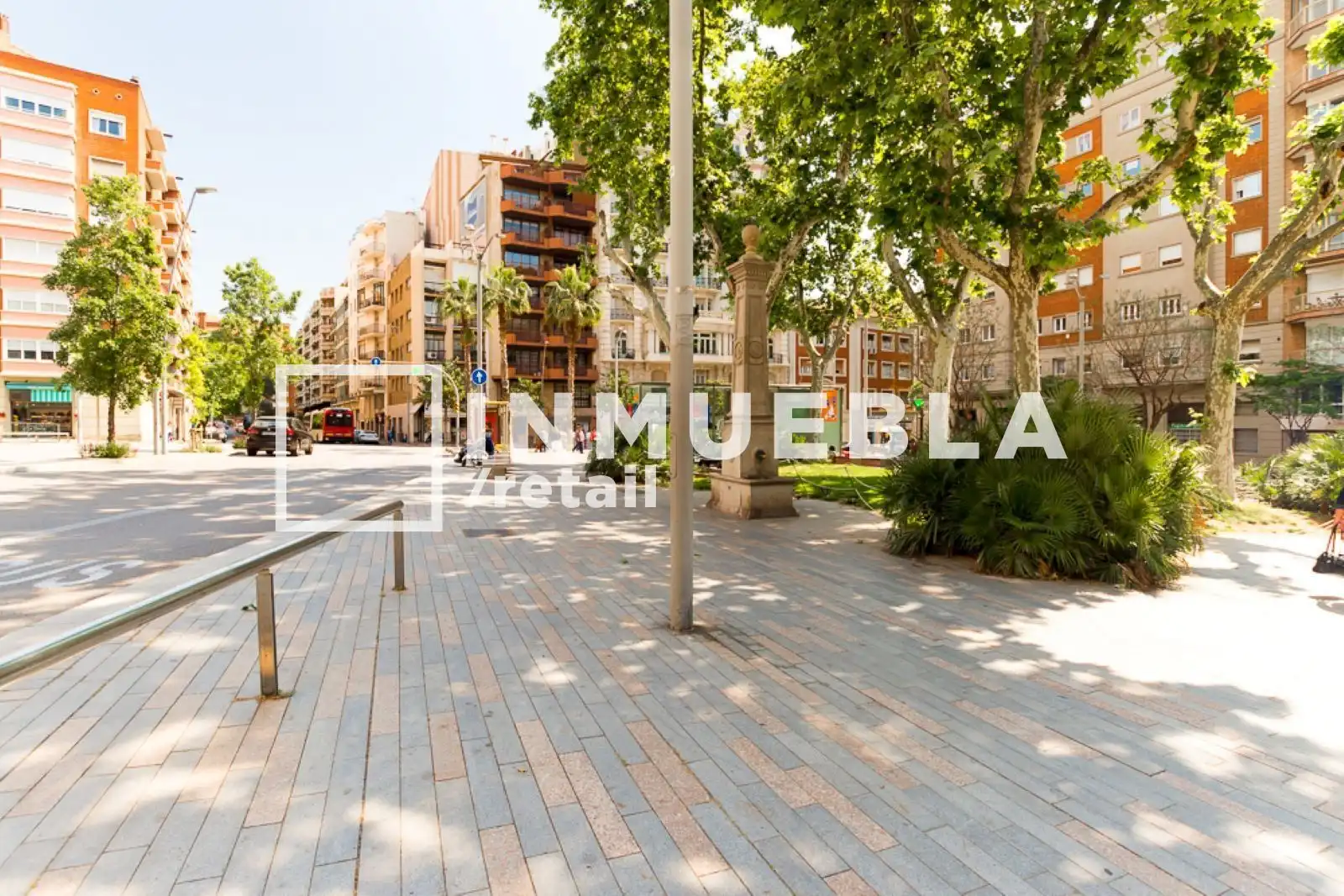Vista exterior de Local en venta en Barcelona con Aire acondicionado, Terraza y Alarma