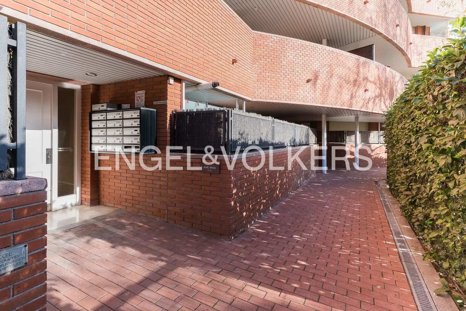 Vista exterior de Pis de lloguer en Sant Cugat del Vallès amb Aire condicionat, Calefacció i Parquet