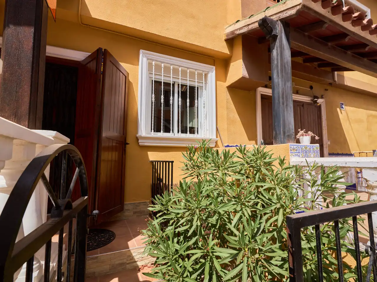 Casa aparellada en venda a Playa de los Locos, imagen 49
