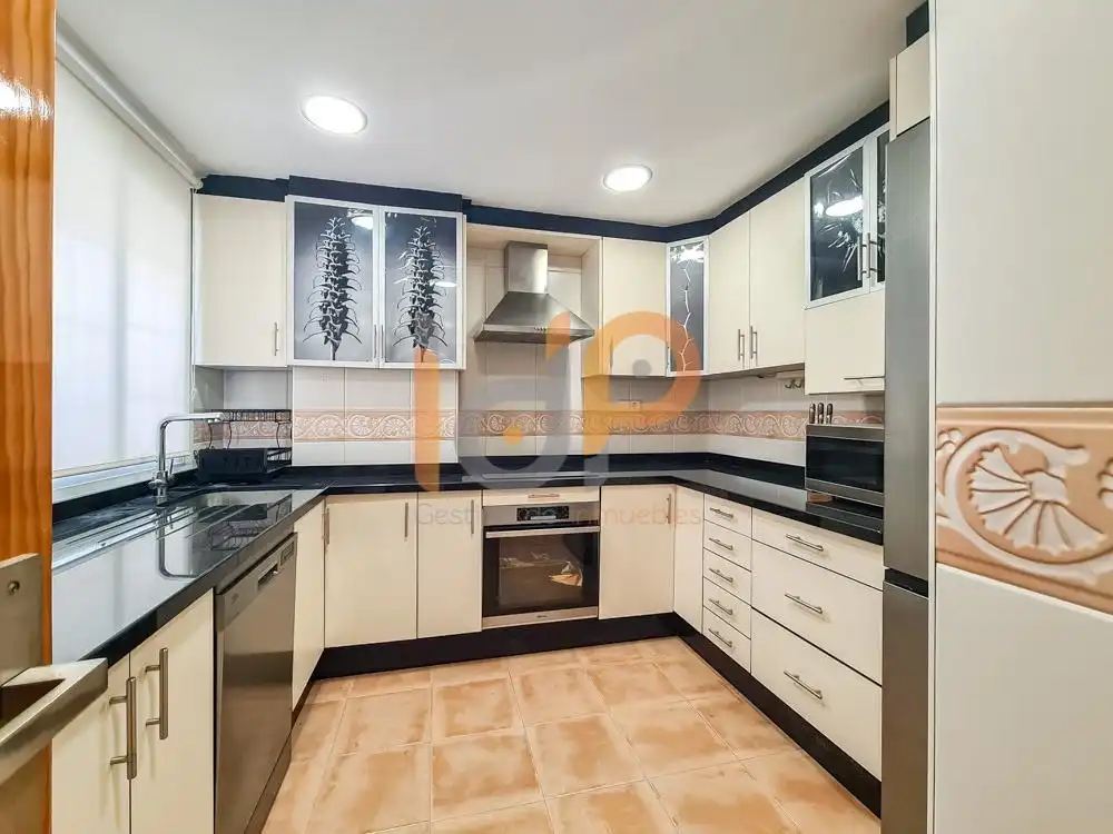 Cocina de Piso en venta en Huércal-Overa con Aire acondicionado, Terraza y Trastero