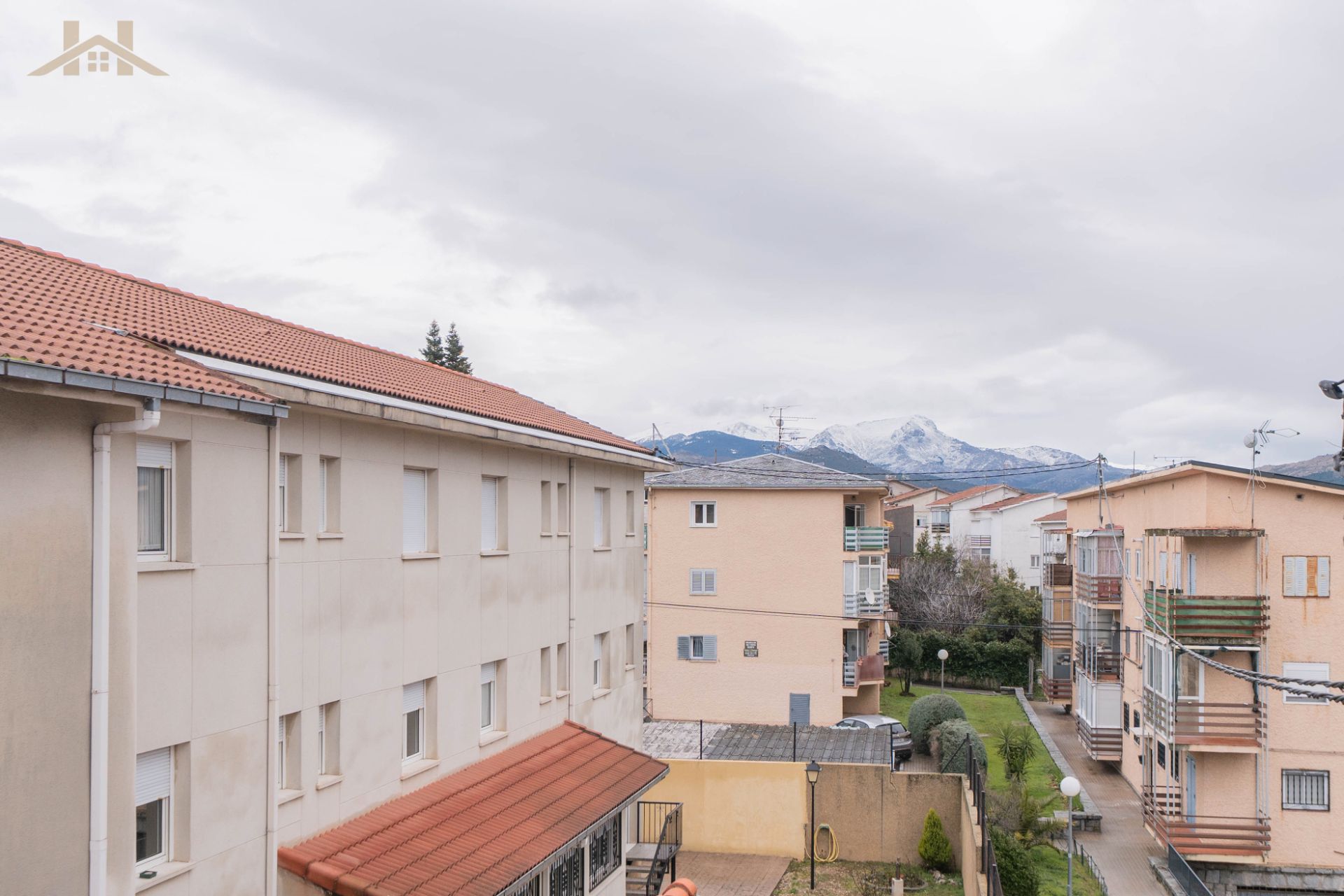 Vista exterior de Pis en venda en Guadarrama amb Calefacció i Terrassa