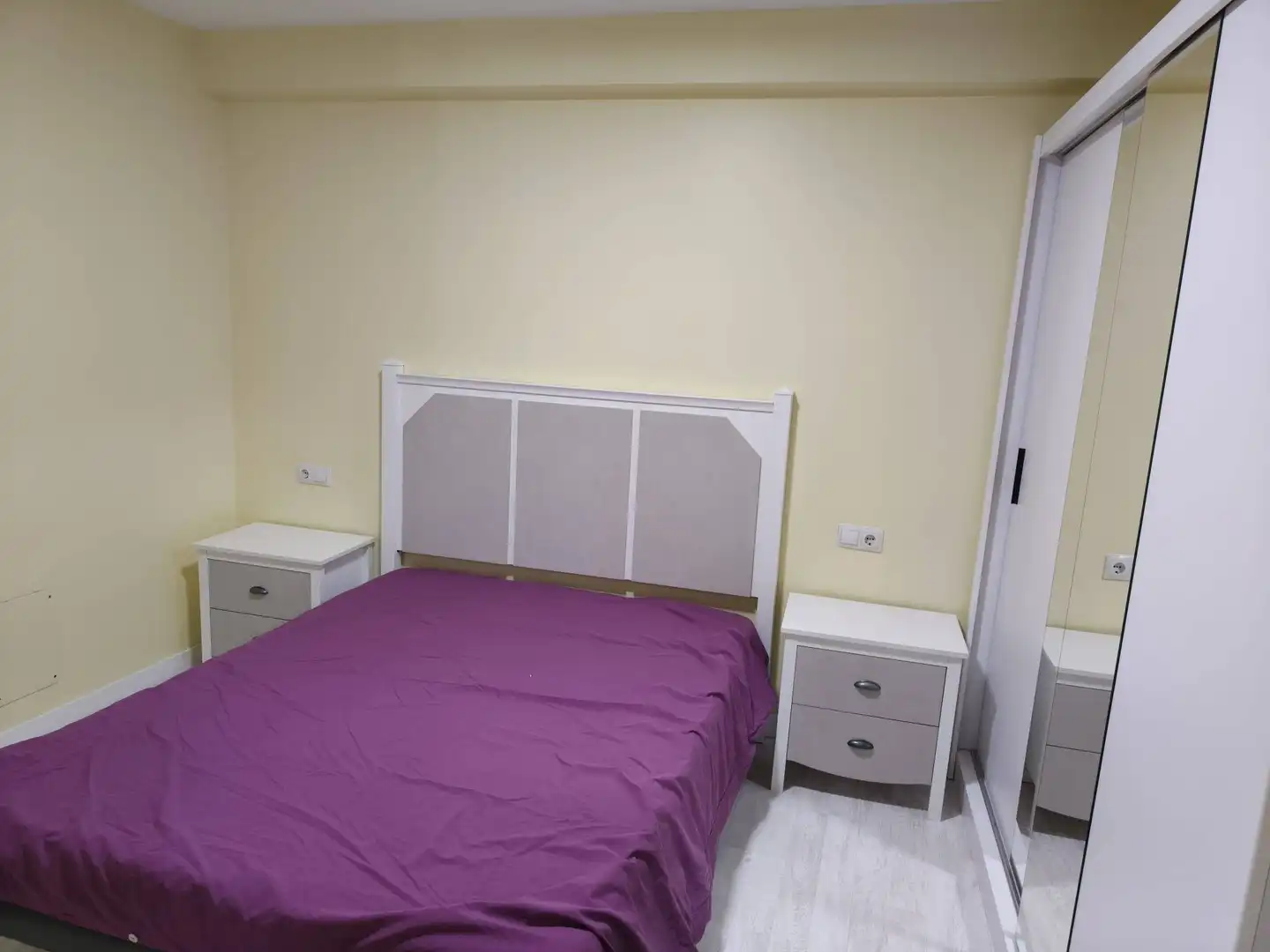 Habitación de Planta baja de alquiler en Santiago de Compostela  con Calefacción y Amueblado