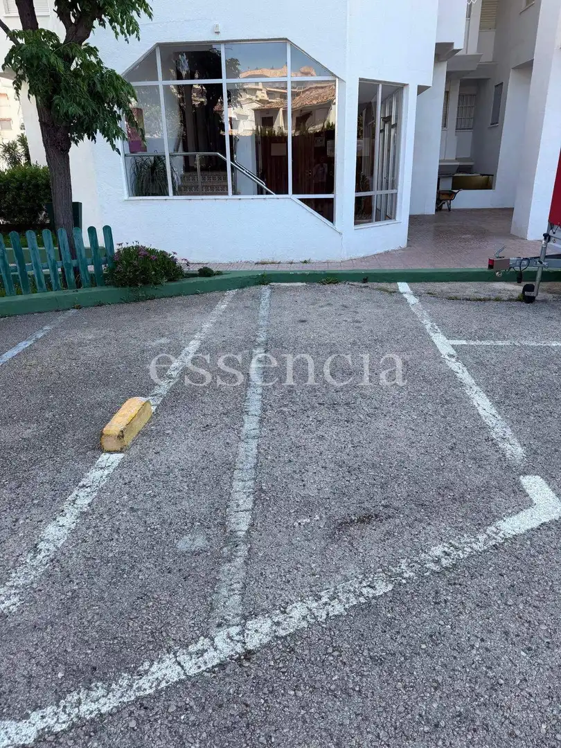 Aparcament de Apartament en venda en Gandia amb Jardí privat, Terrassa i Balcó