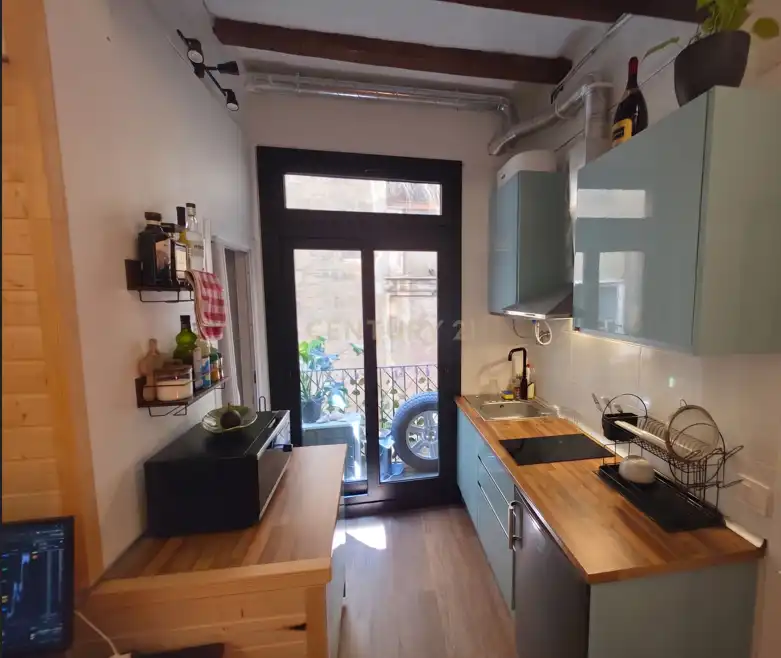 Kitchen of Flat for sale in Barcelona  with Air Conditioner and Balcony