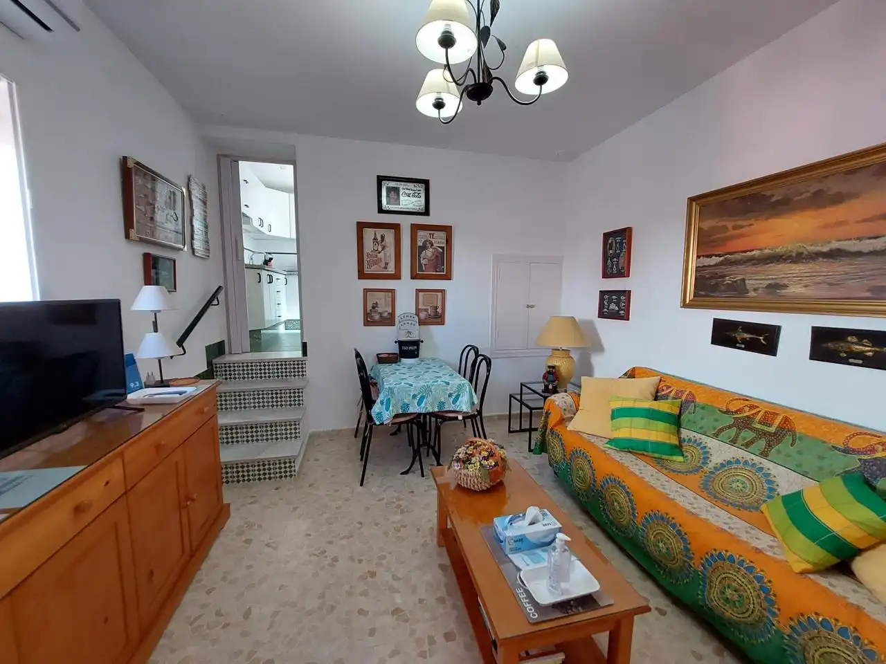 Sala d'estar de Dúplex en venda en Cádiz amb Aire condicionat i Moblat
