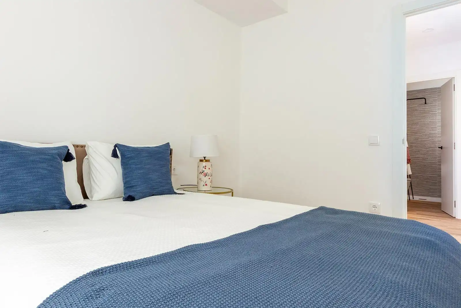 Bedroom of Flat for sale in Sabadell