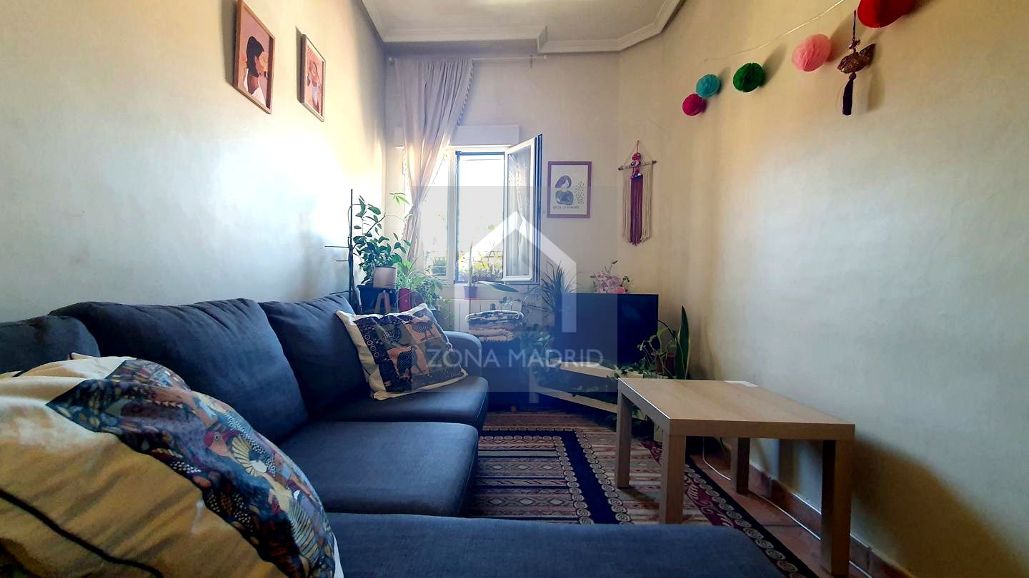 Living room of Flat for sale in  Madrid Capital  with Heating