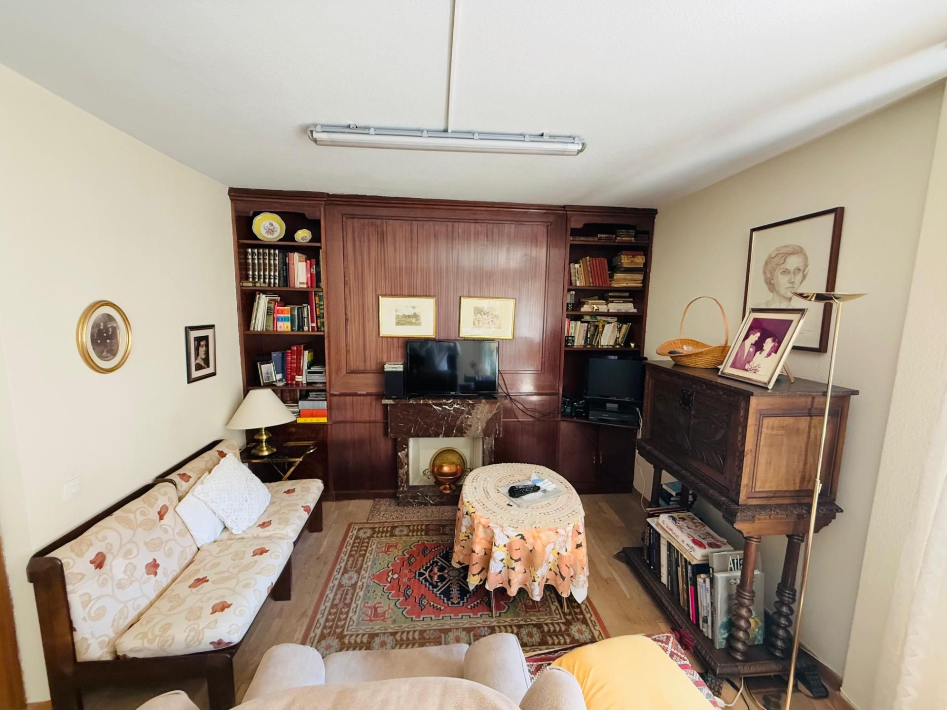Living room of Flat for sale in  Madrid Capital  with Heating