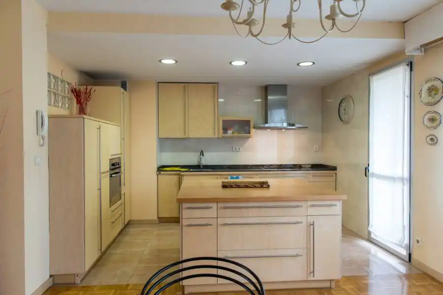 Kitchen of Flat for sale in  Pamplona / Iruña  with Heating, Parquet flooring and Furnished