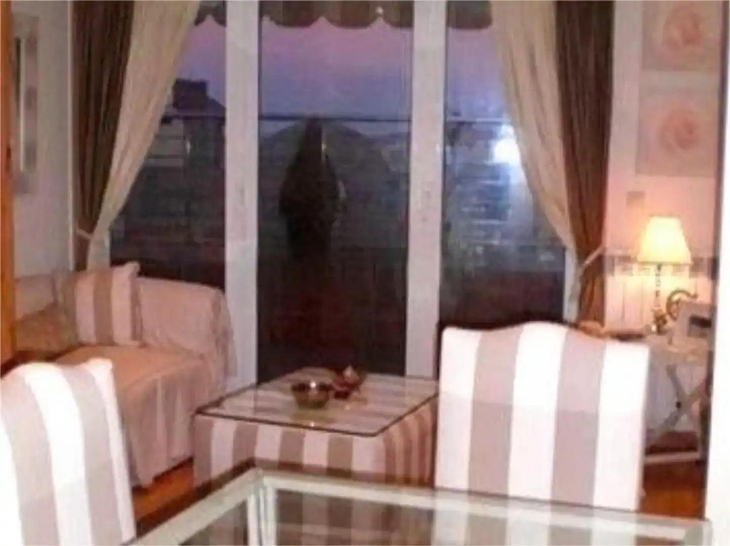 Sala de estar de Piso en venta en Vigo  con Aire acondicionado, Parquet y Amueblado