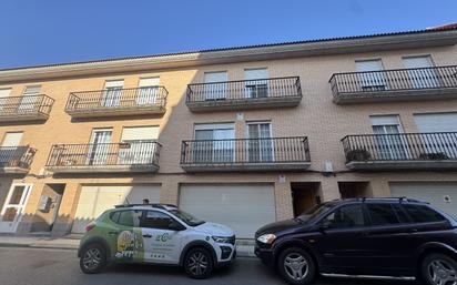 Exterior view of House or chalet for sale in Villanueva de Gállego  with Air Conditioner