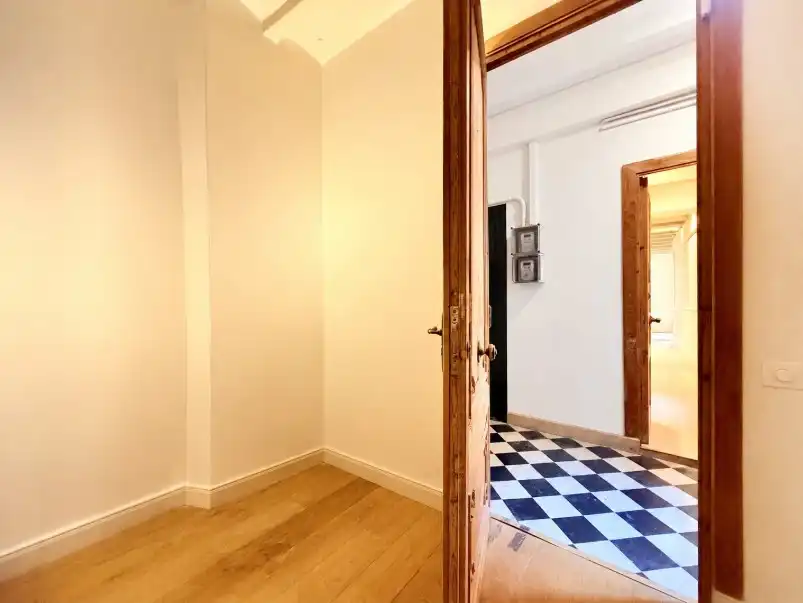 Piso en venta en Barcelona con Aire acondicionado, Parquet y Horno