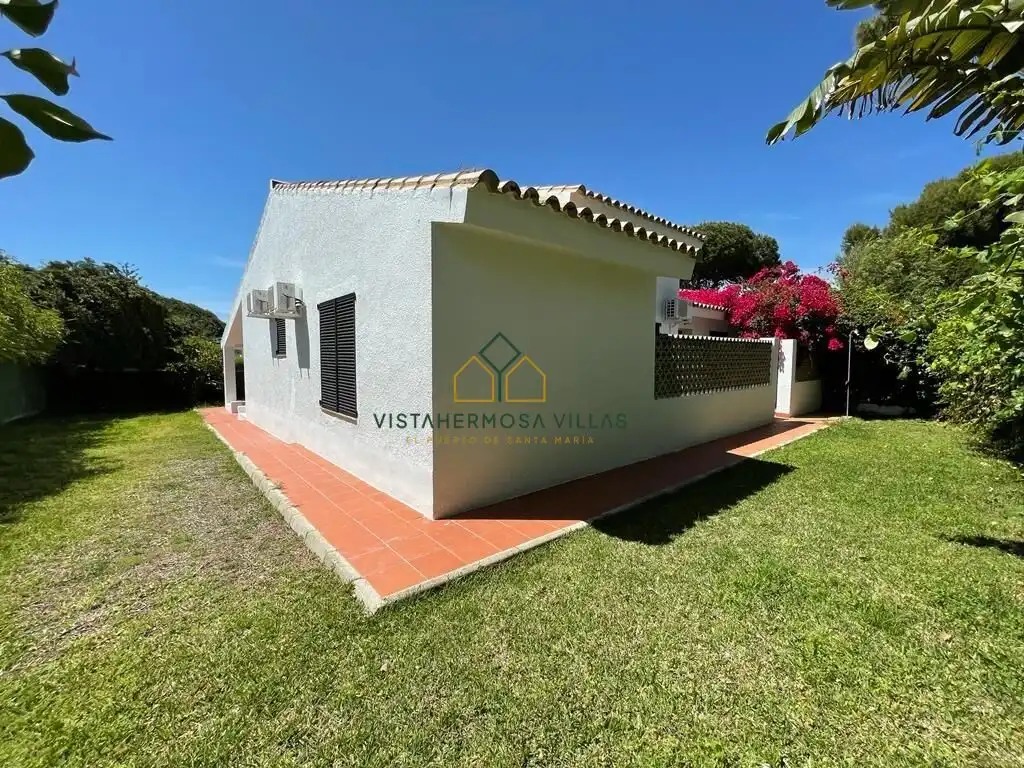 Vista exterior de Casa o xalet de lloguer en El Puerto de Santa María