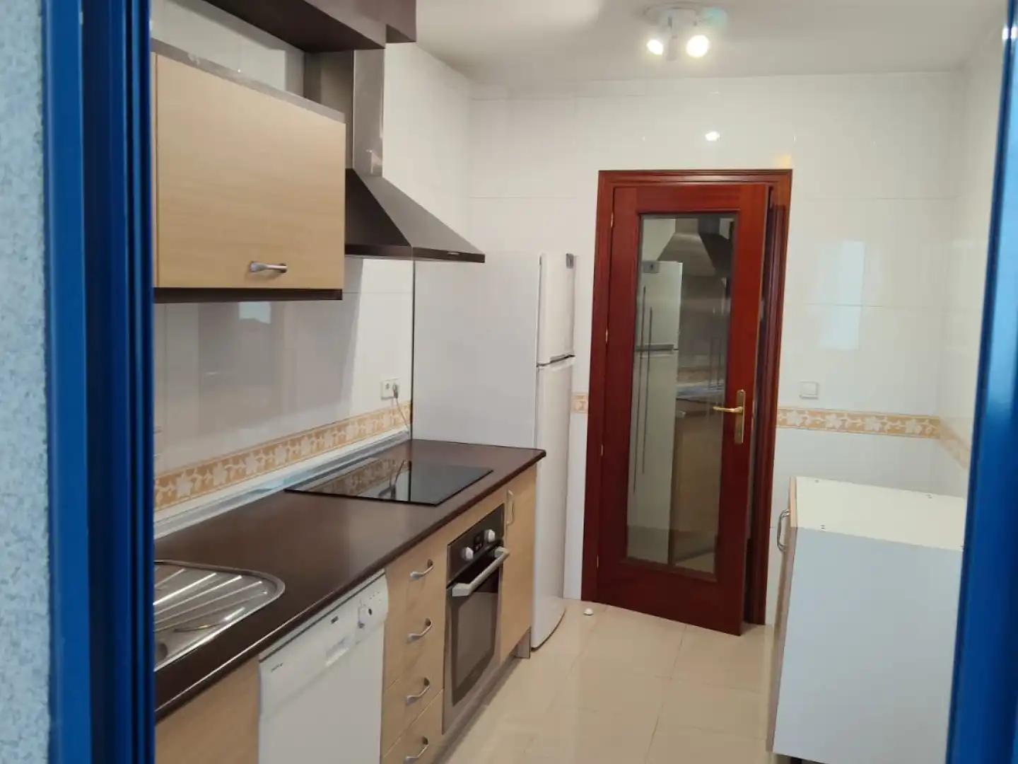 Kitchen of Flat for rent in Pontevedra Capital   with Heating, Furnished and Oven