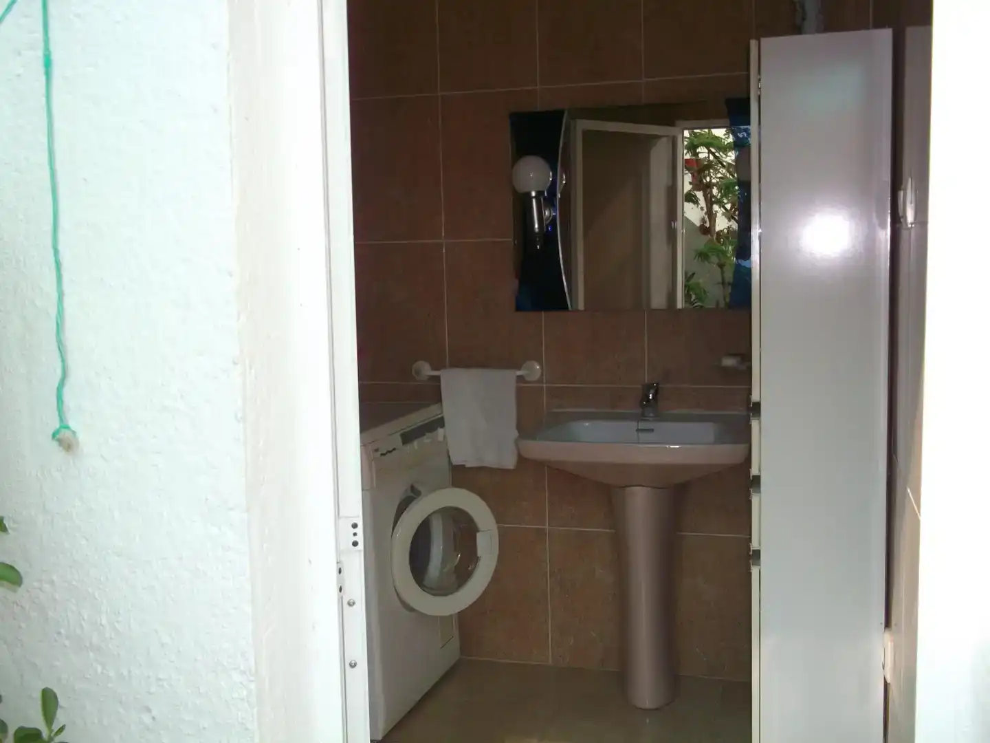 Bathroom of Flat for sale in El Viso  with Storage room, Furnished and Oven