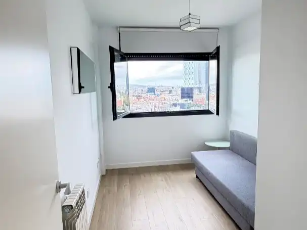 Habitación de Ático en venta en  Barcelona Capital con Aire acondicionado y Balcón