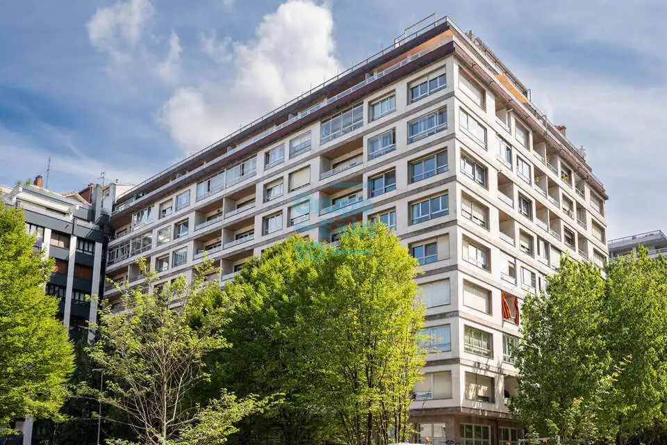 Exterior view of Flat for sale in Donostia - San Sebastián   with Heating and Terrace