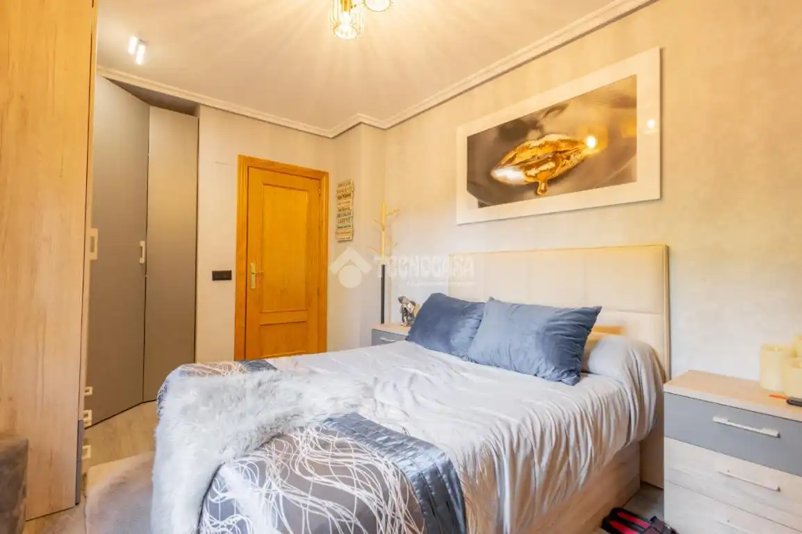 Habitación de Piso en venta en Salamanca con Aire acondicionado, Terraza y Trastero