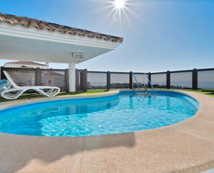 Piscina de Àtic en venda en Benalmádena amb Calefacció, Jardí privat i Parquet