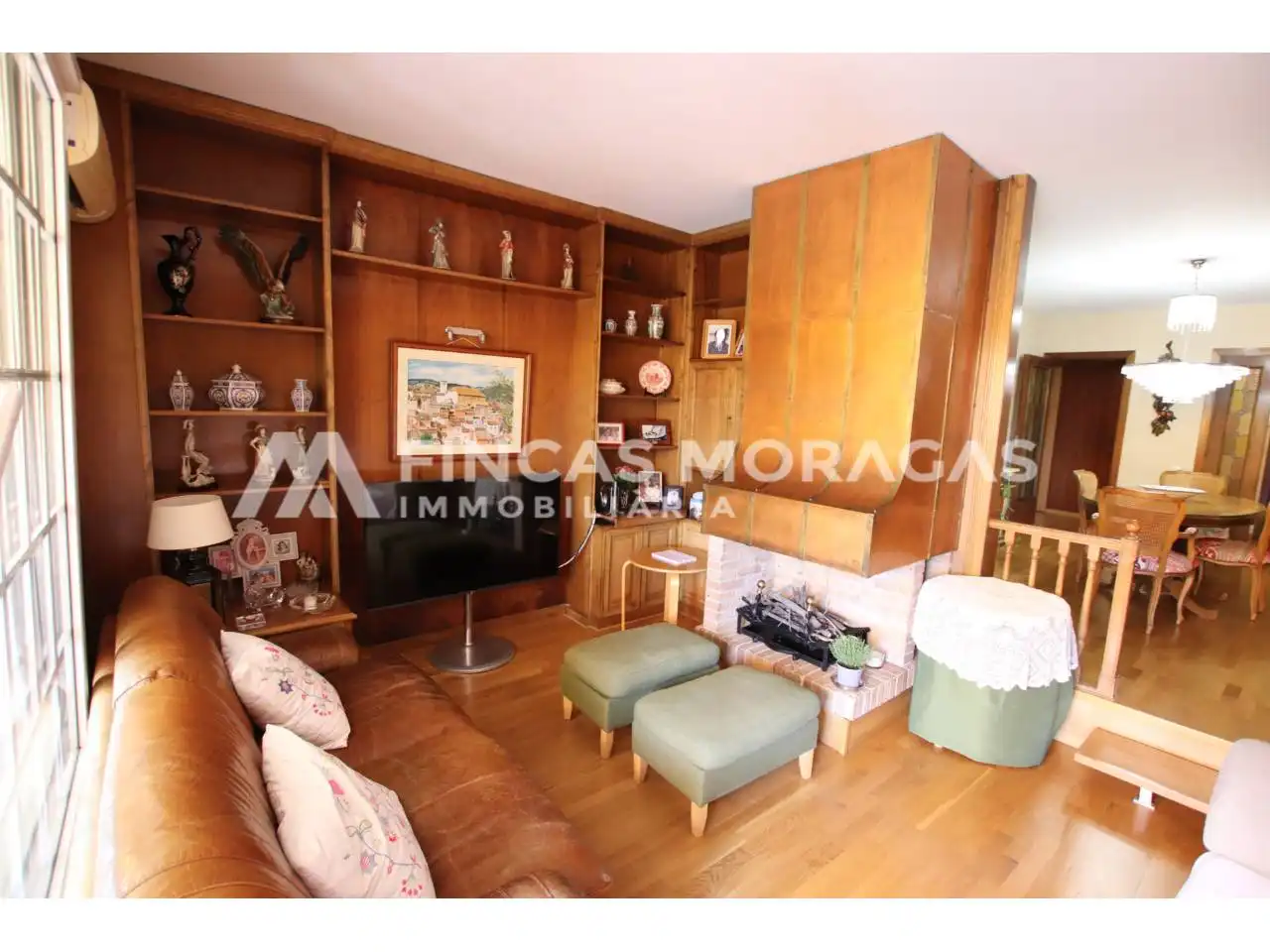 Living room of Attic for sale in Sant Cugat del Vallès  with Air Conditioner, Heating and Parquet flooring