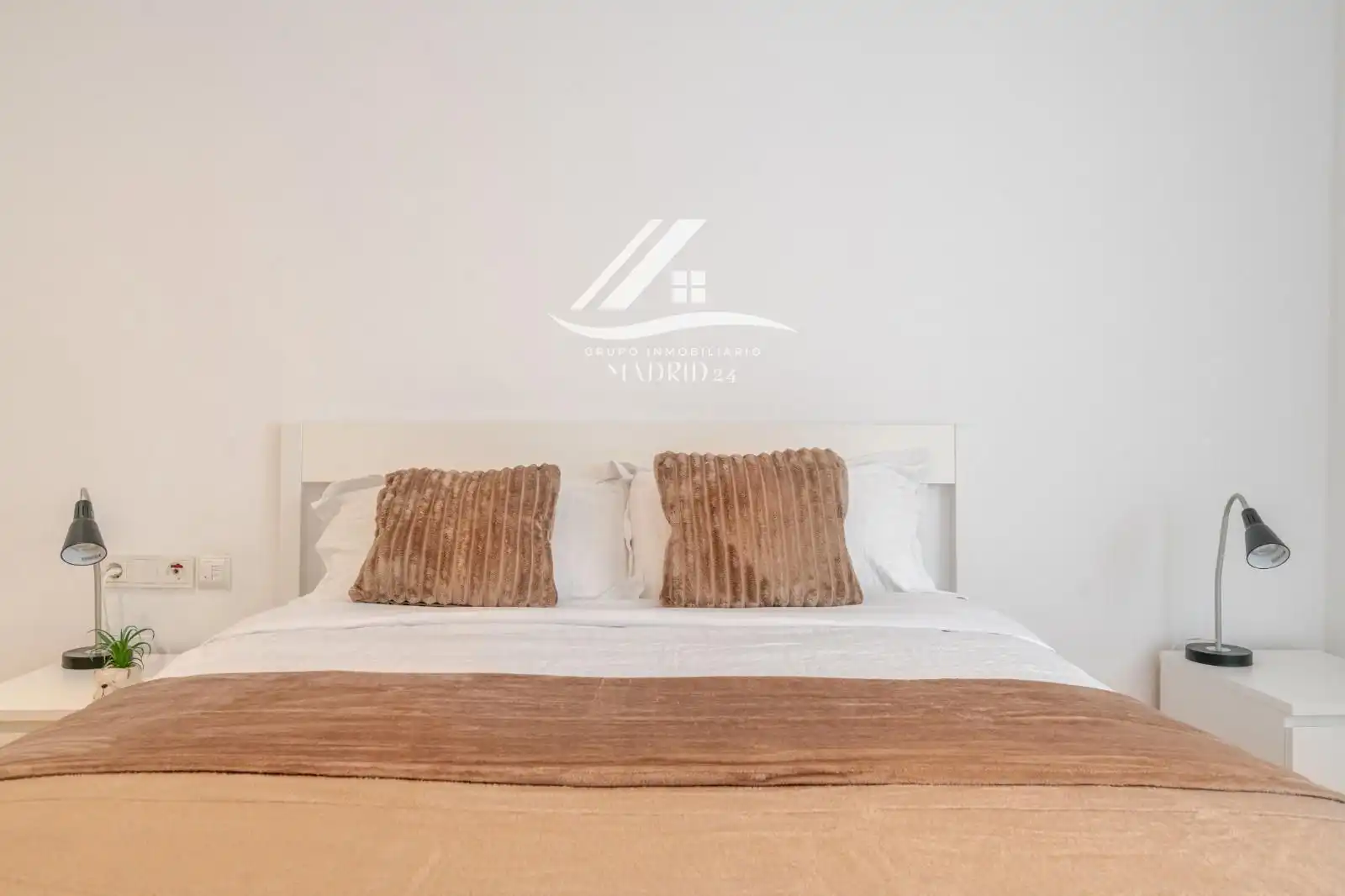 Habitación de Piso de alquiler en Madrid con Aire acondicionado, Calefacción y Amueblado