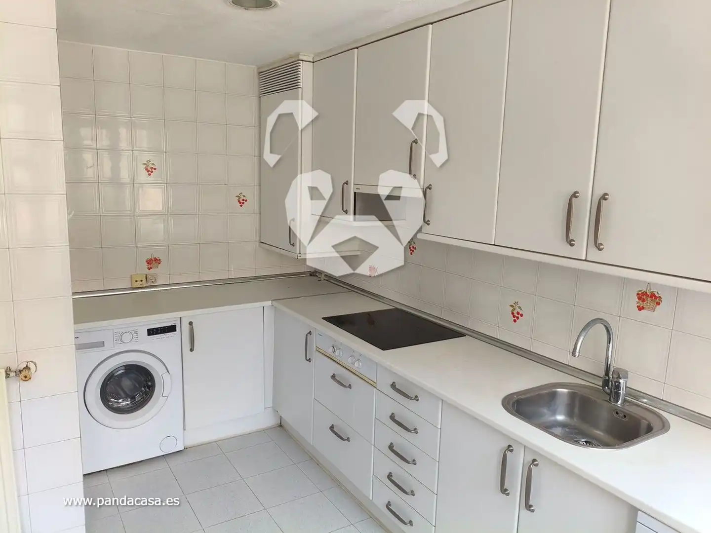 Cuina de Casa adosada de lloguer en La Moraleja amb Aire condicionat, Calefacció i Parquet