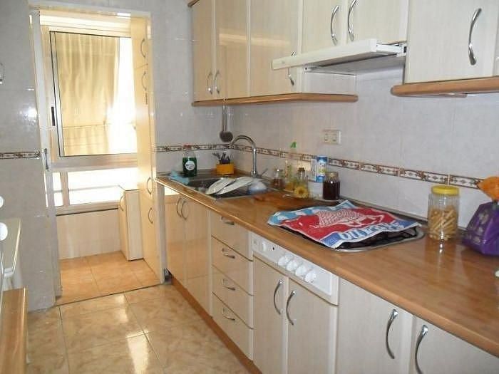 Cuina de Apartament en venda en Benidorm amb Aire condicionat i Terrassa