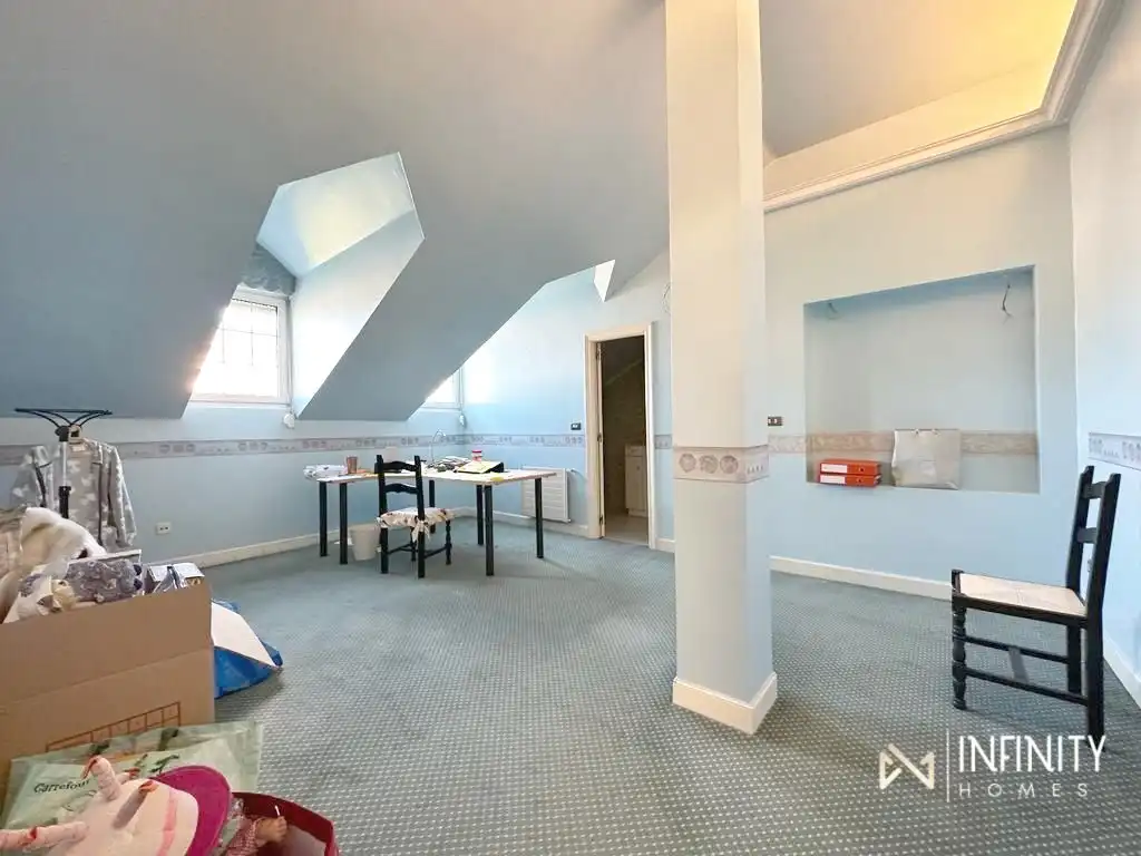 Dúplex en venta en Juan XXIII S S Plaza, Zurbaran