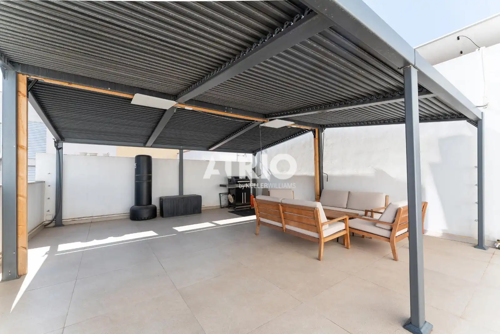 Terrasse von Haus oder Chalet zum Verkauf in  Palma de Mallorca mit Klimaanlage, Privatgarten und Terrasse