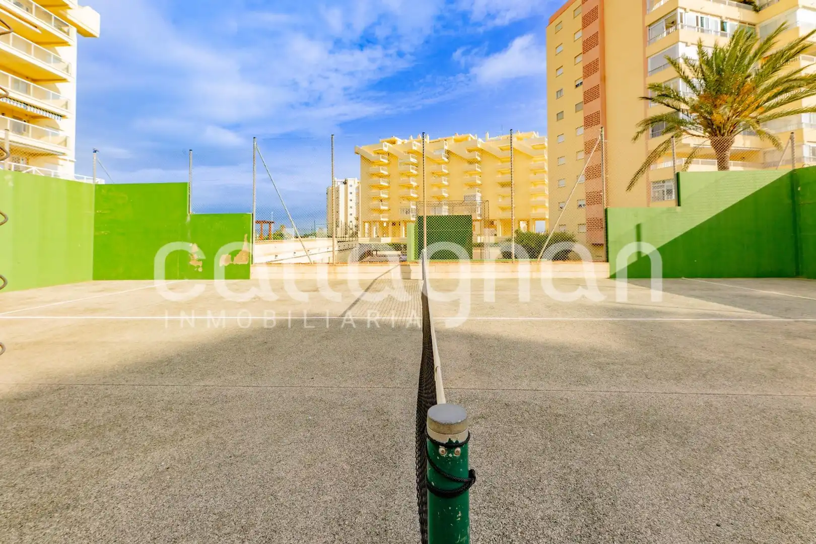 Aparcament de Pis en venda en Xeraco amb Jardí privat, Terrassa i Traster