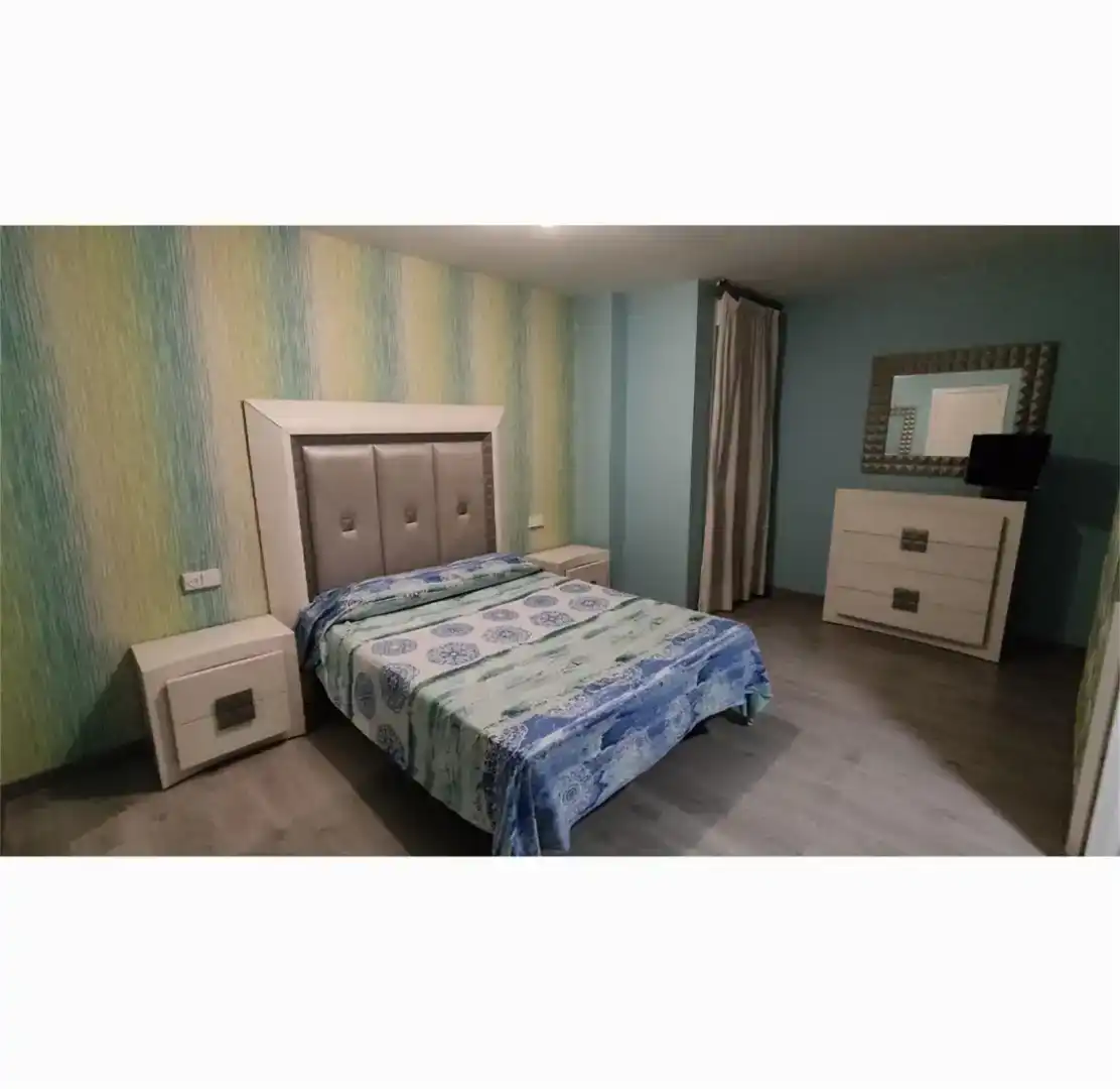 Habitación de Piso en venta en Lucena con Aire acondicionado, Piscina y Balcón