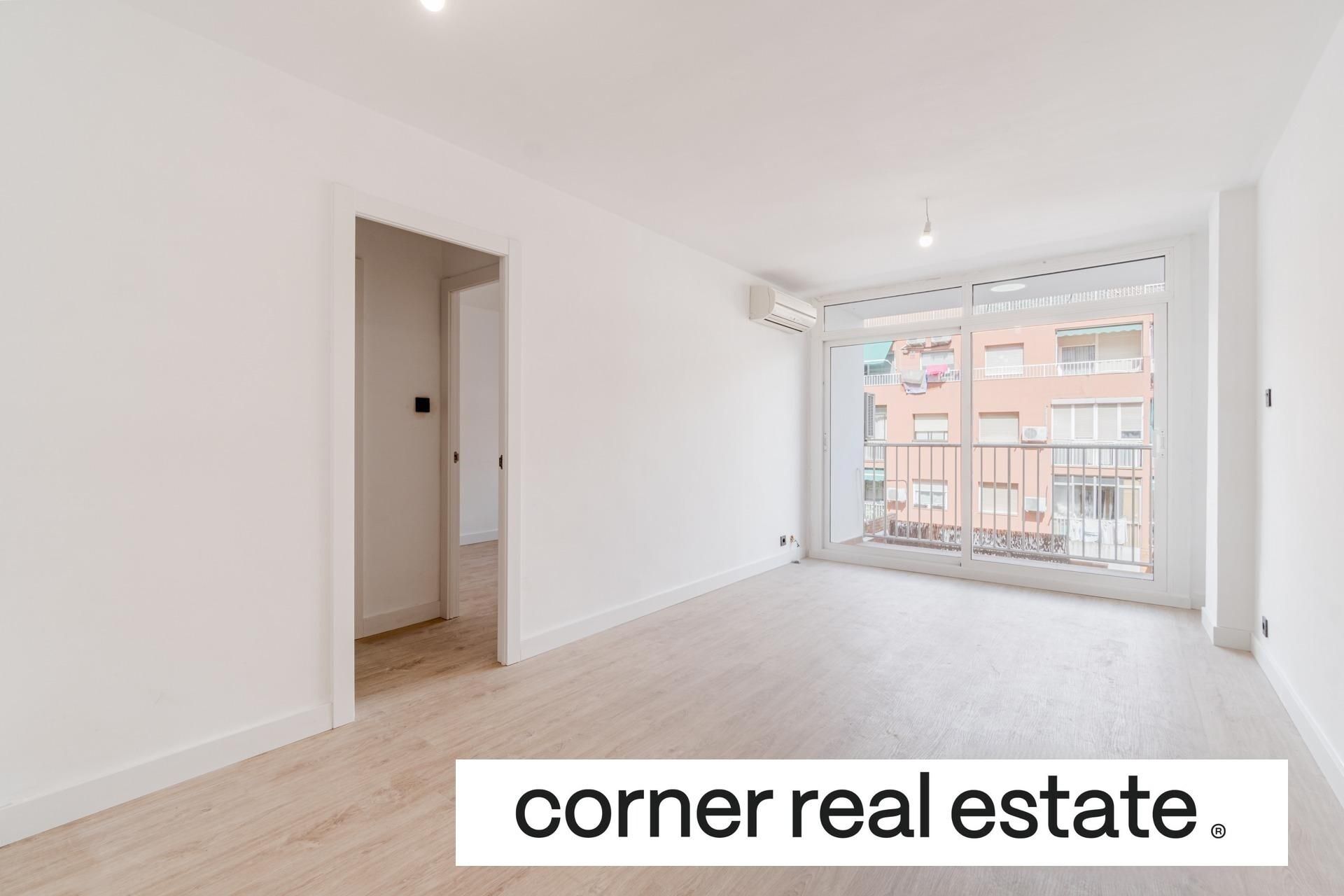 Exterior view of Flat for sale in Sant Cugat del Vallès  with Air Conditioner, Heating and Parquet flooring