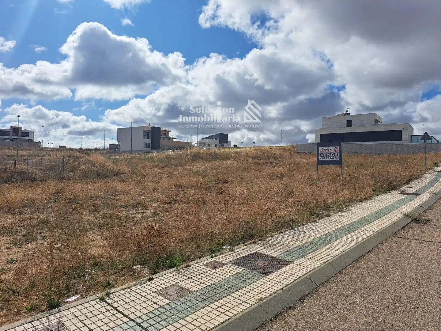 Rural land for sale in Villares de la Reina