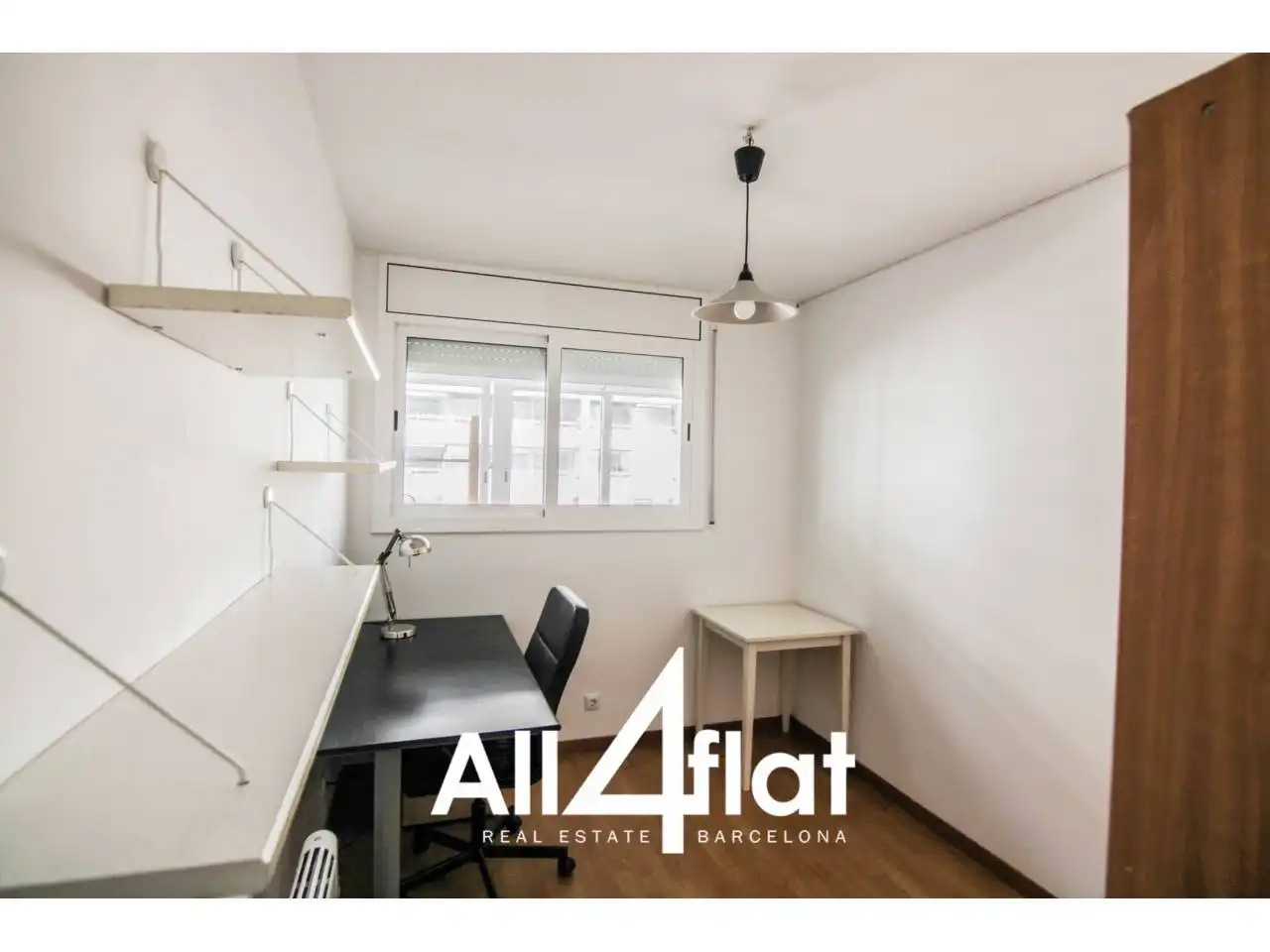 Schlafzimmer von Wohnung zur Miete in Barcelona mit Heizung, Parkett und Terrasse