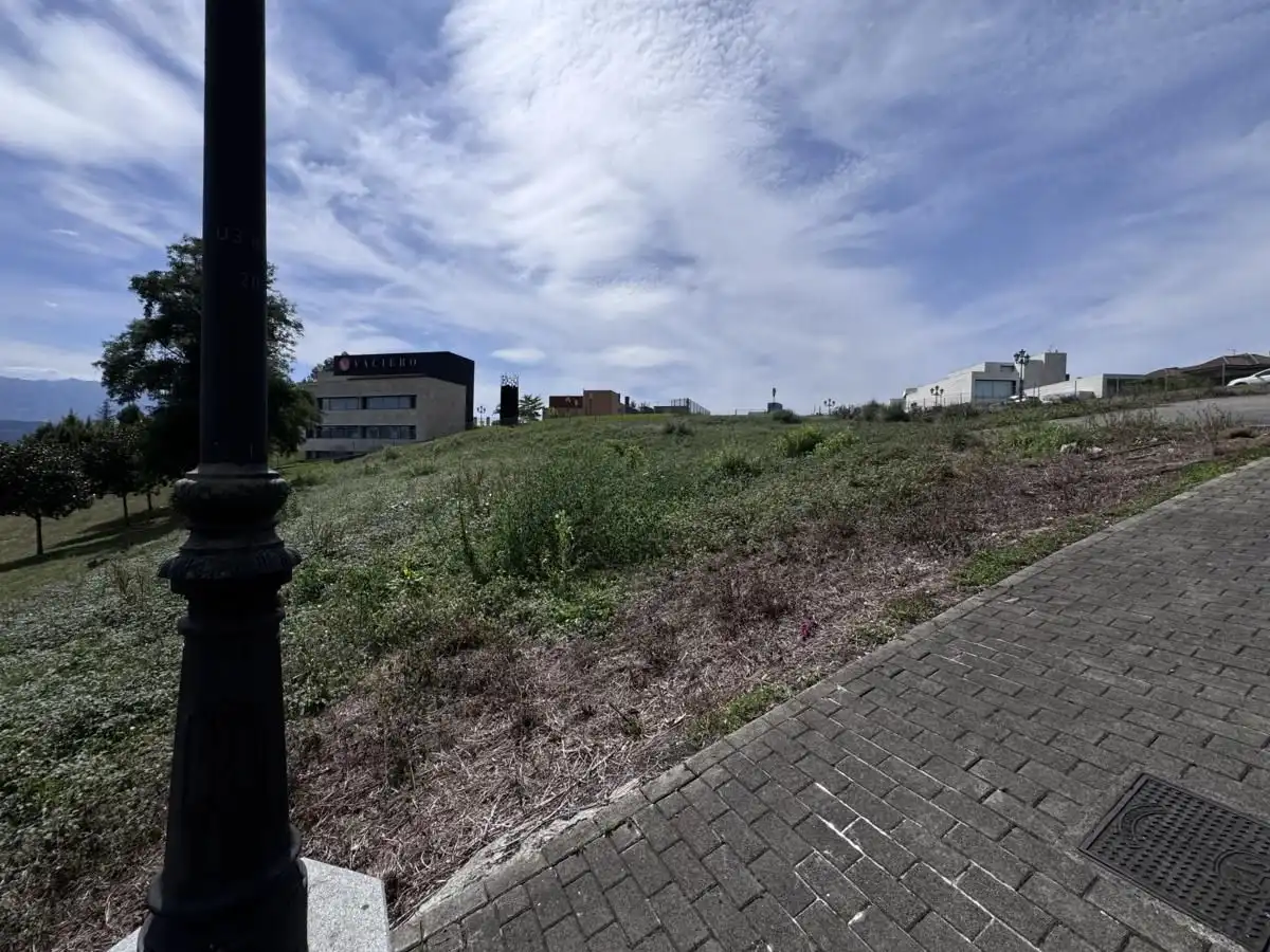 Terrenos y solares en venta en Montecerrao, imagen 9