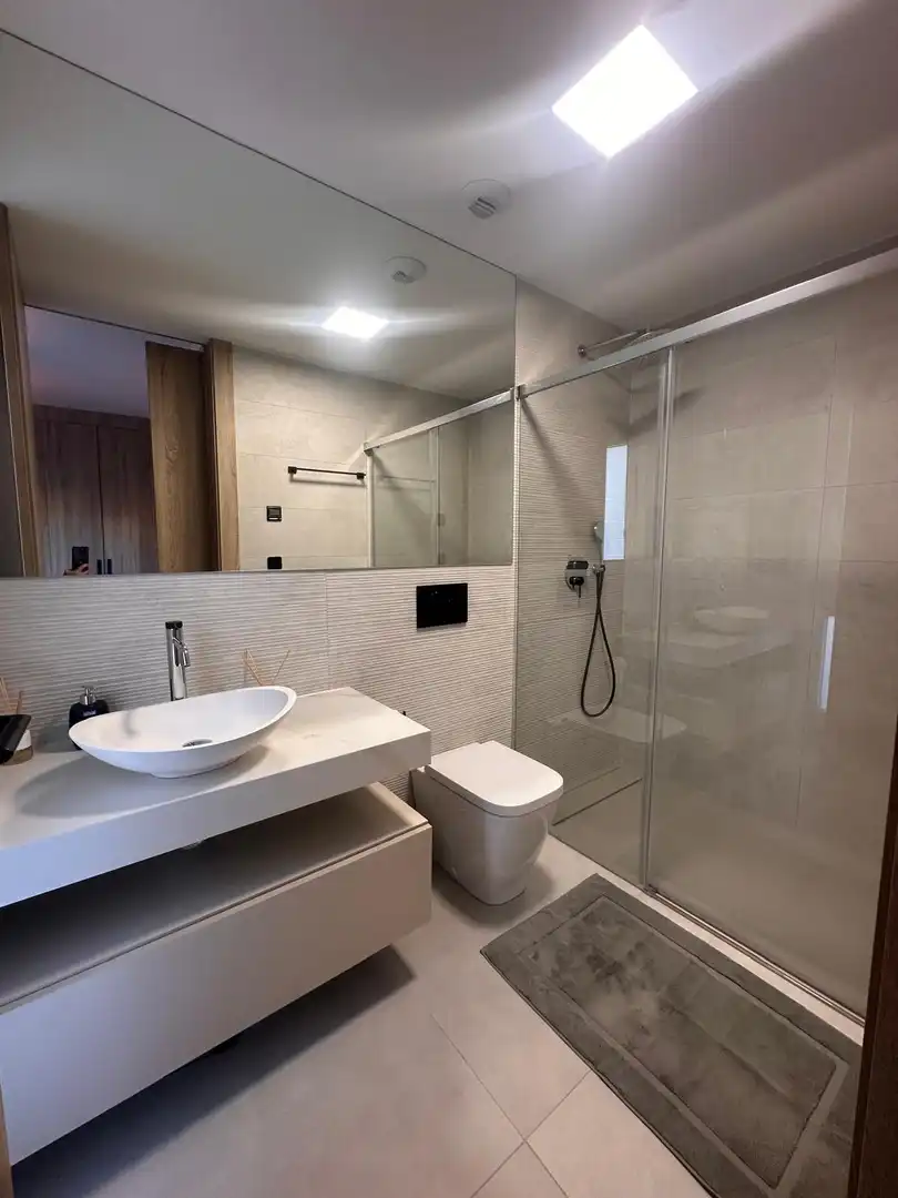 Bany de Casa o xalet en venda en Madrid