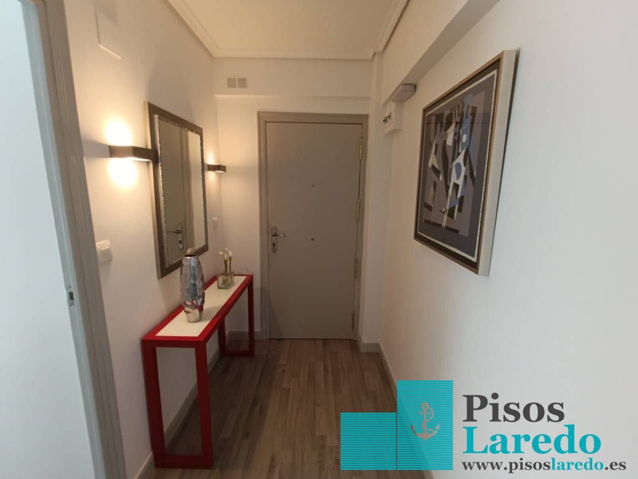 Piso en venta en Laredo con Calefacción y Terraza