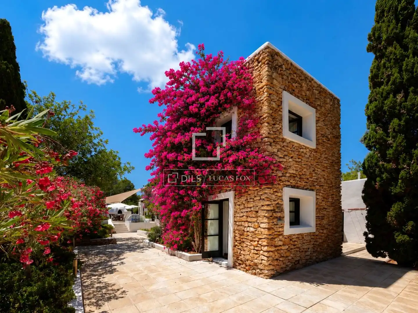 Exterior view of Country homes for sale in Santa Eulària des Riu  with Furnished