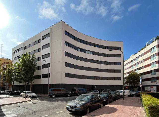 Local comercial en Venta en Calle de la Rejilla en Centro