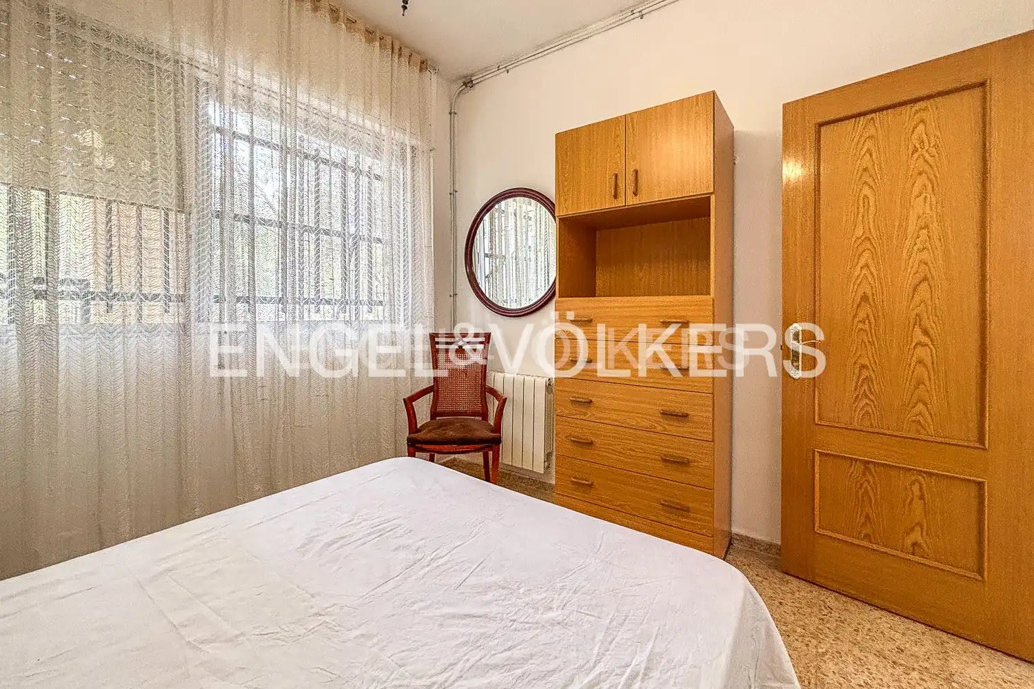 Bedroom of Houses for rent in Paterna  with Air Conditioner, Heating and Private garden
