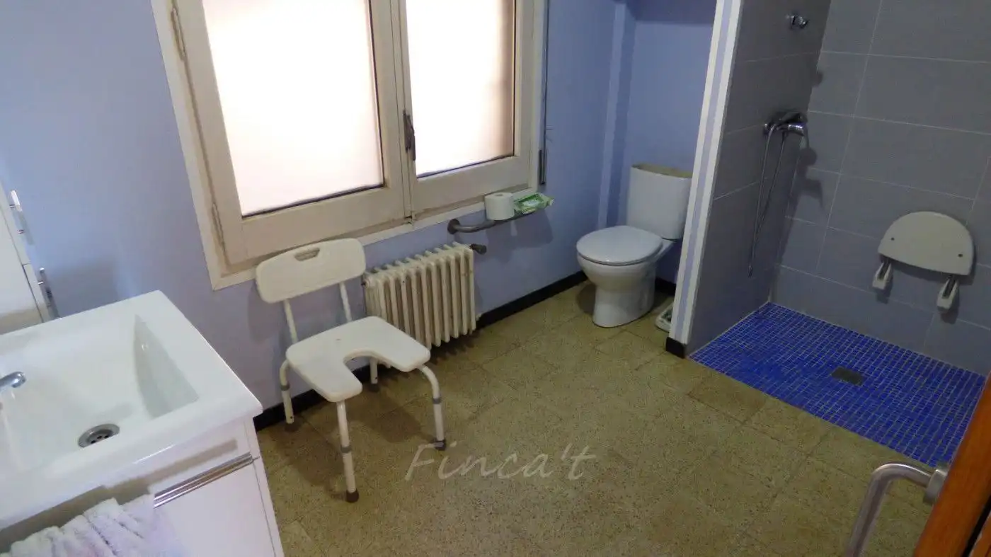 Bany de Casa o xalet en venda en Moià amb Calefacció, Terrassa i Traster