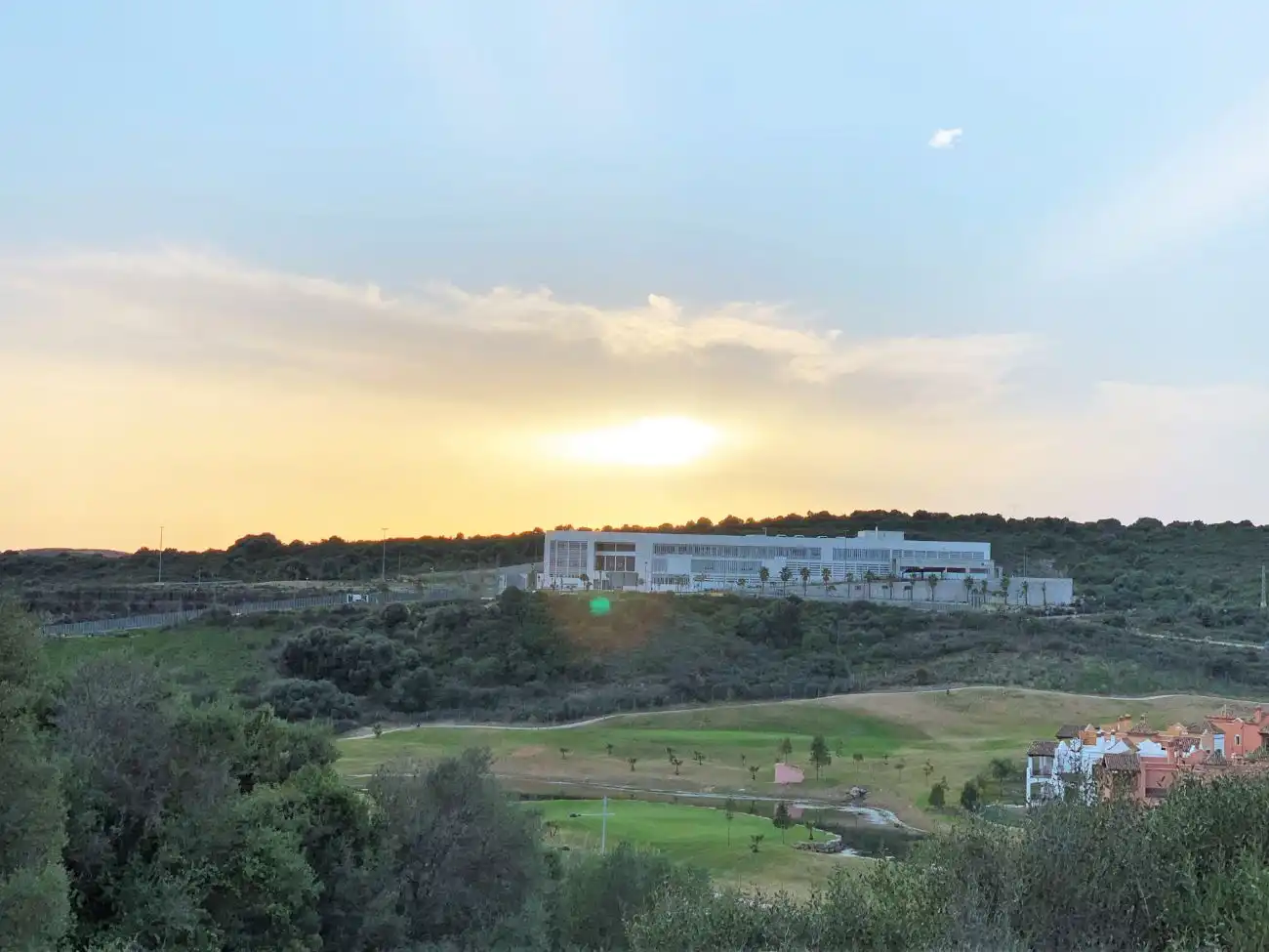 Außenansicht von Residential zum Verkauf in Estepona