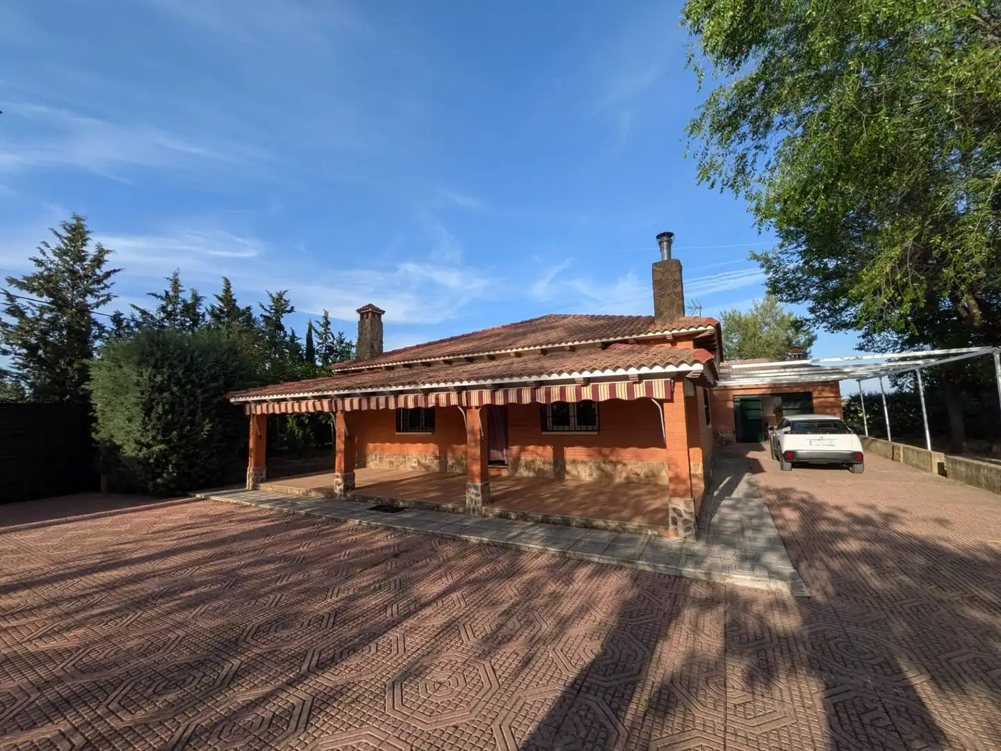 Vista exterior de Finca rústica en venta en Miguelturra con Aire acondicionado, Calefacción y Jardín privado